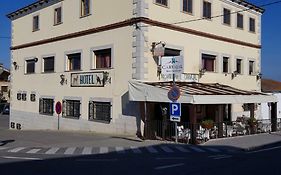 Hotel Carvajal